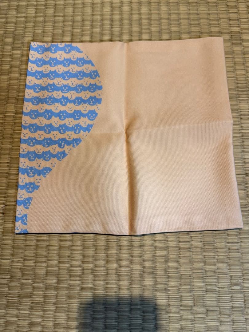 土田友湖作　いん乃子染服紗　干支戌柄