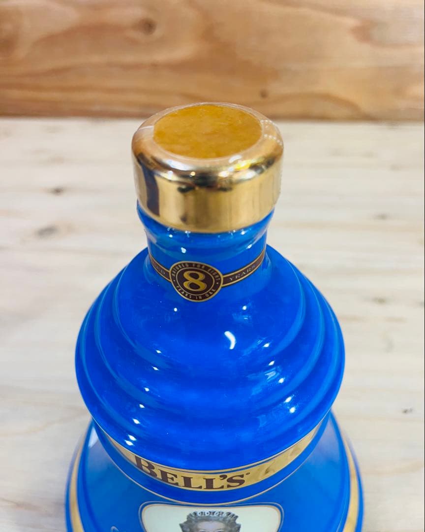 未開栓 BELL`S 8年 クイーンエリザベス 生誕75周年 スコッチウィスキー