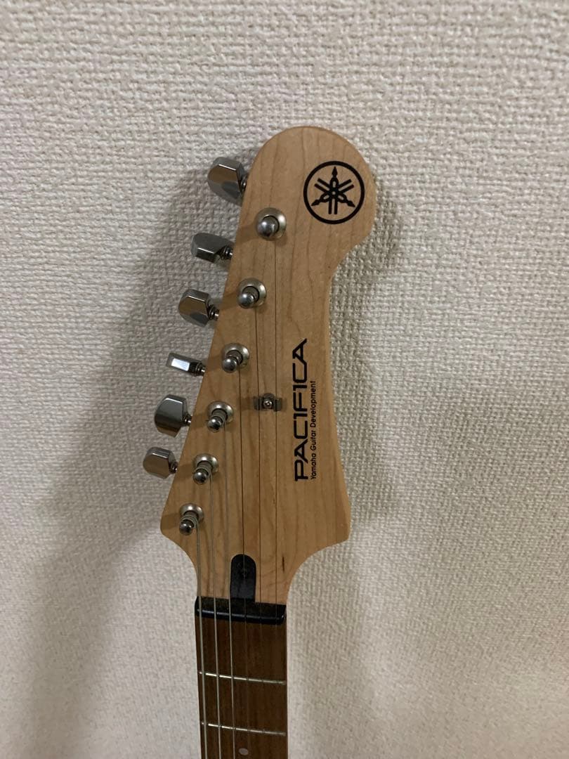 ギター YAMAHA PACIFICA012