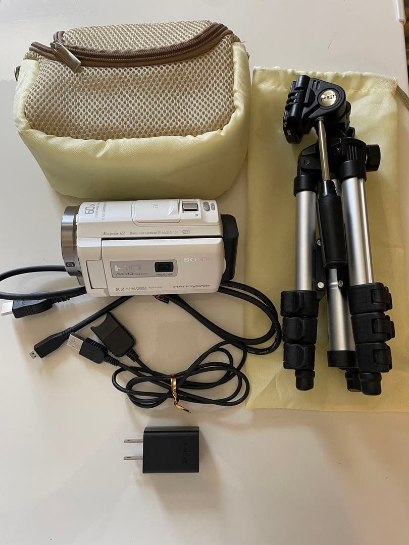 動作確認済み　SONY HDR-PJ540 ビデオカメラ 本体 三脚付き