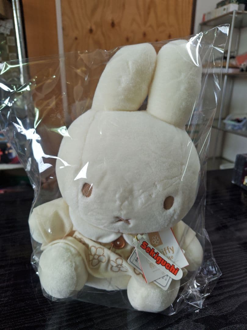 miffy whiteシリーズ ミッフィー 花柄ドレスM ぬいぐるみ 値下げなし