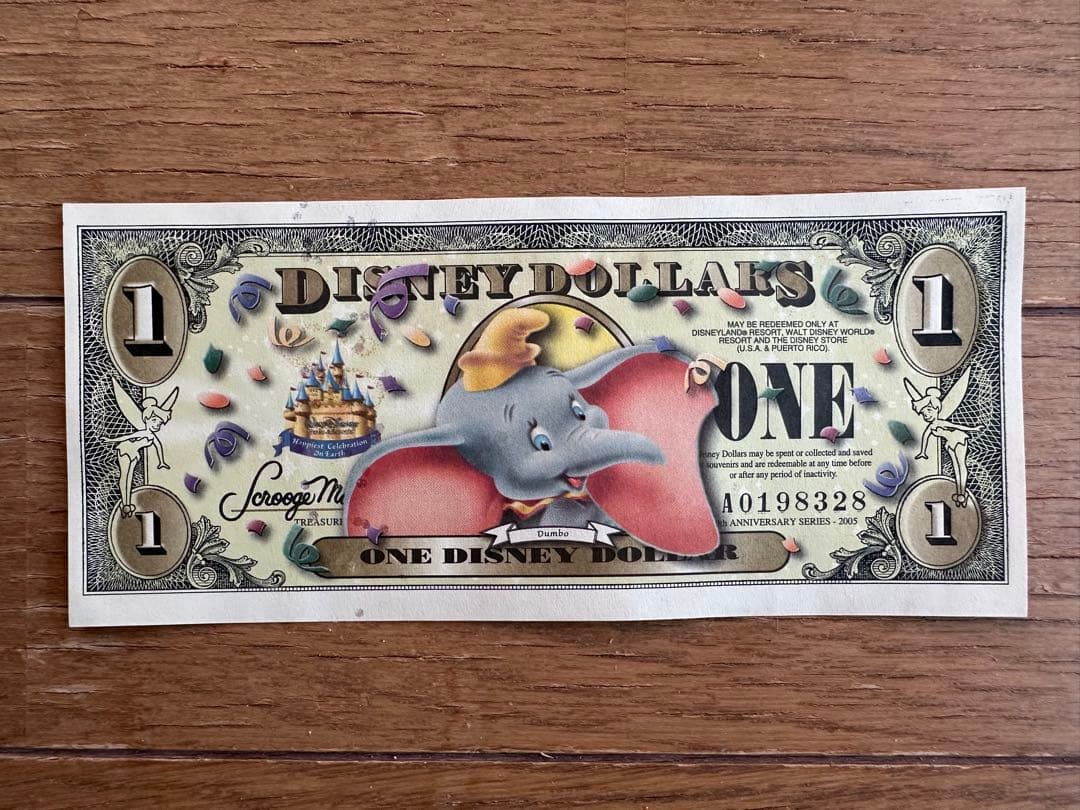 ディズニーダラー　カリフォルニア50周年記念紙幣4枚セット　5ドル札×2枚