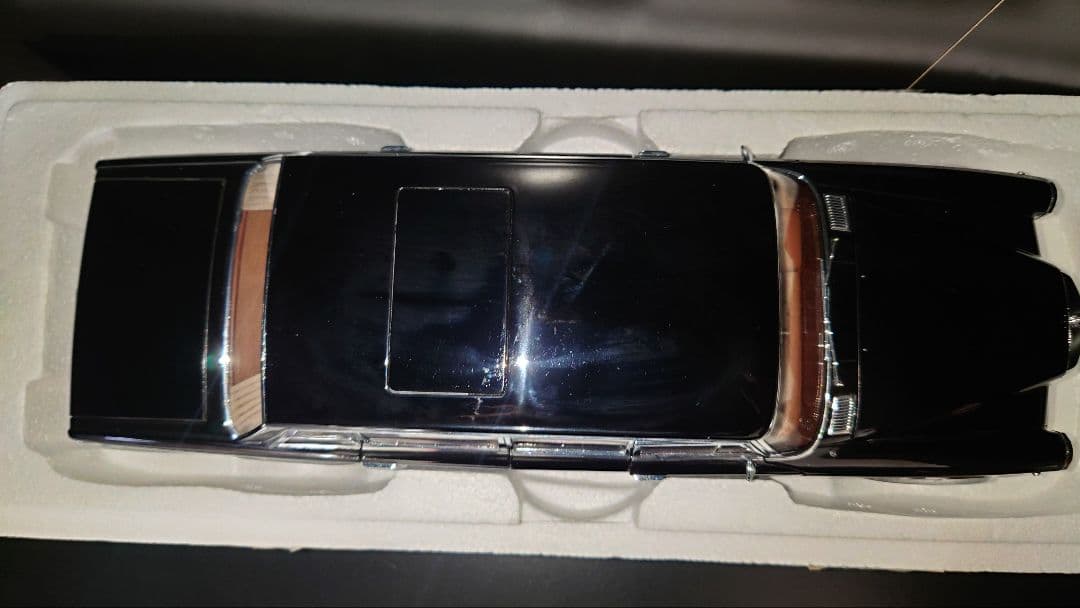 autoart 1/18 メルセデス•ベンツ 600 プルマン