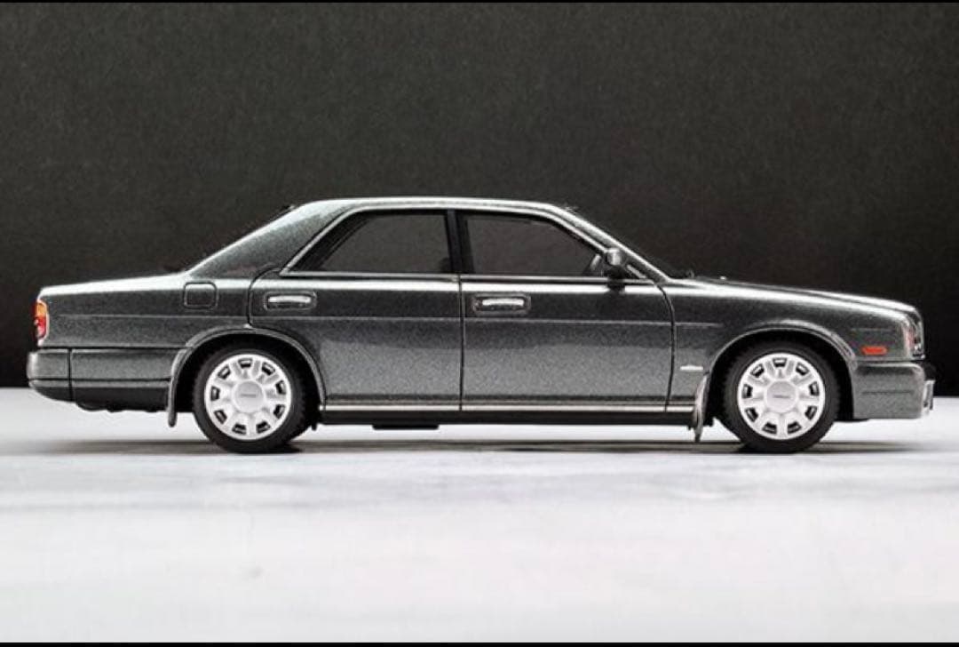 イグニッションモデル　グロリア　Gran Turismo ultima 1/43