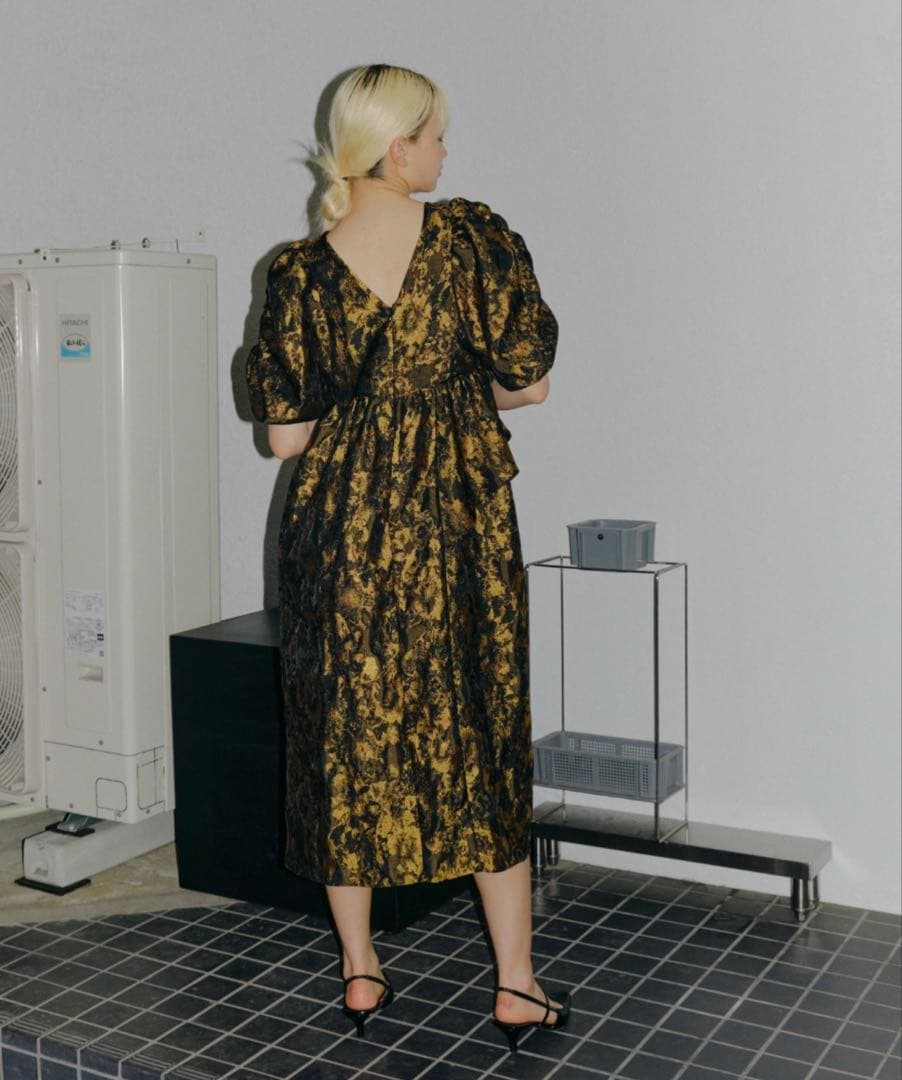 ANDRESD バブルスリーブジャガードドレス