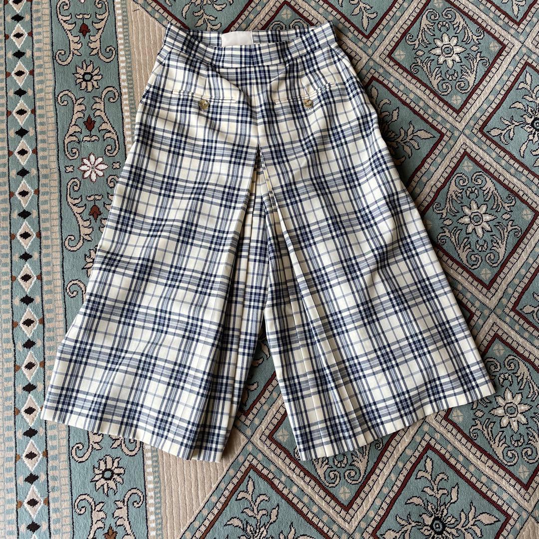 グッチ　gucci ガウチョ　パンツ