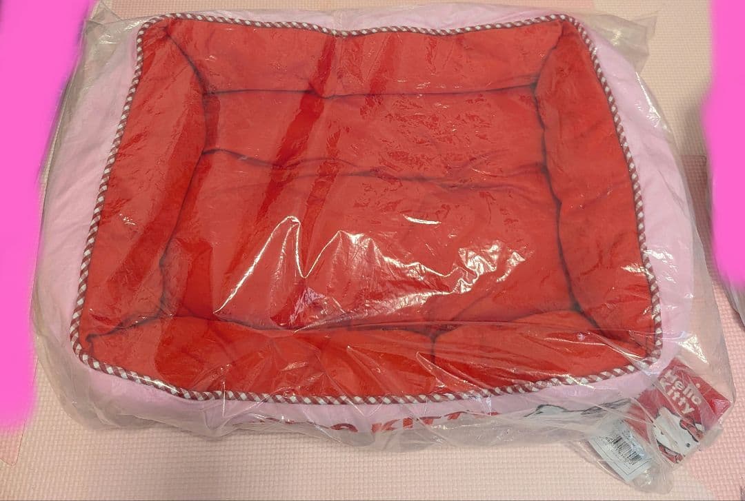 ペットパラダイス　スヌーピーリュック　キティちゃんペットベッド　他