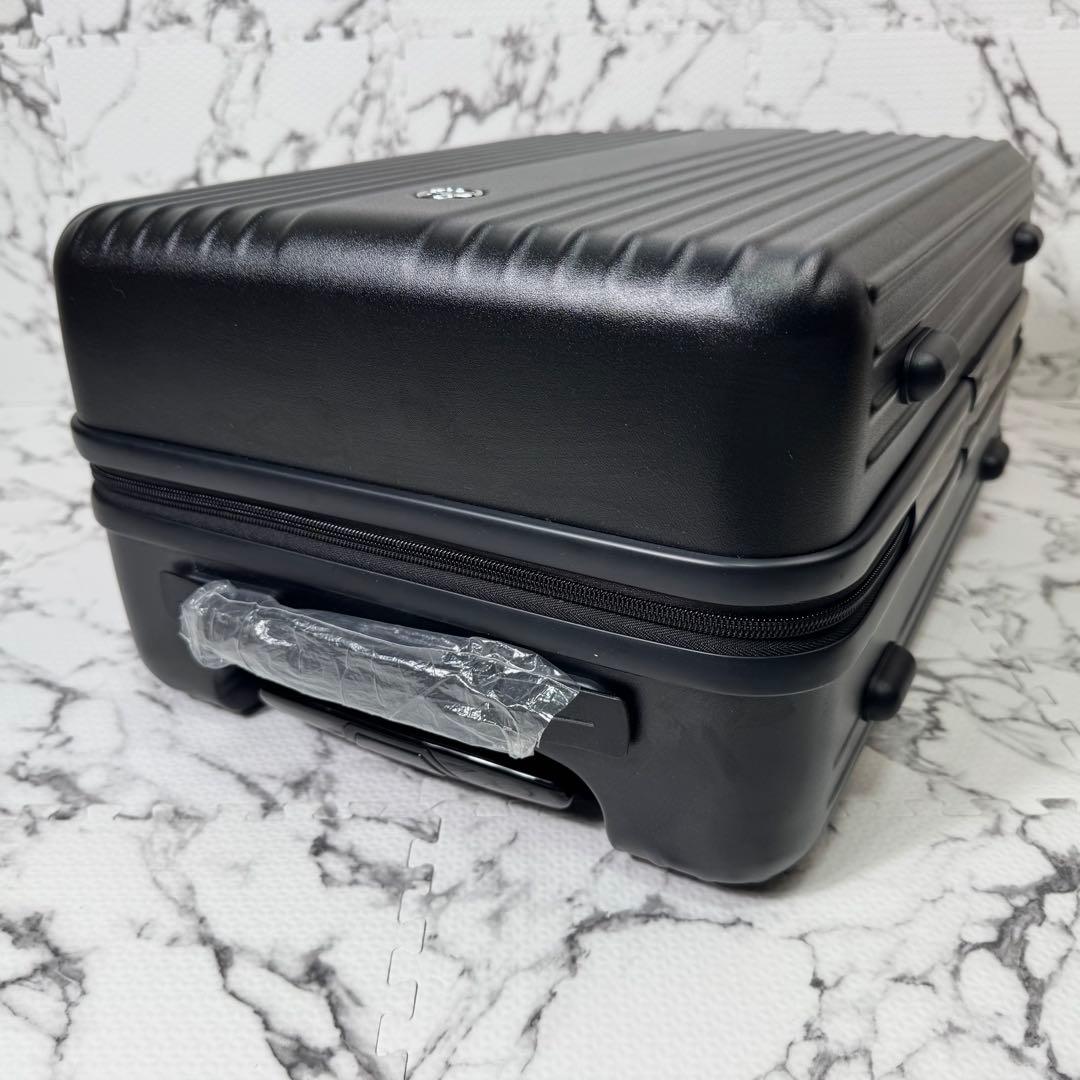 未使用◎メルセデスベンツ　130周年記念キャリーケース　スーツケース　32L