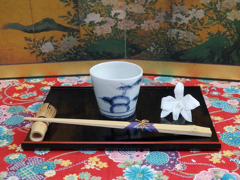 古伊万里　染付　雪輪に梅　雪輪に雪持ち笹　蕎麦猪口　833AS-CYr