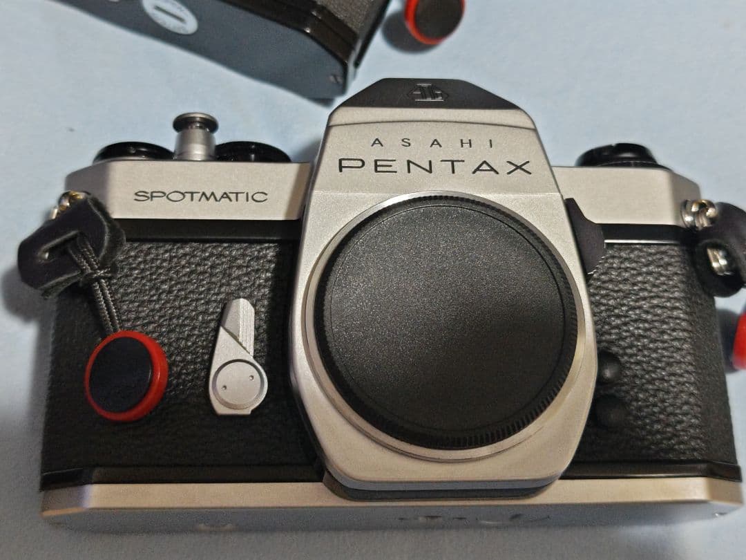 整備済み、ペンタックス SP／SP2／SP2の3台、フィルム、ケース、ストラップ