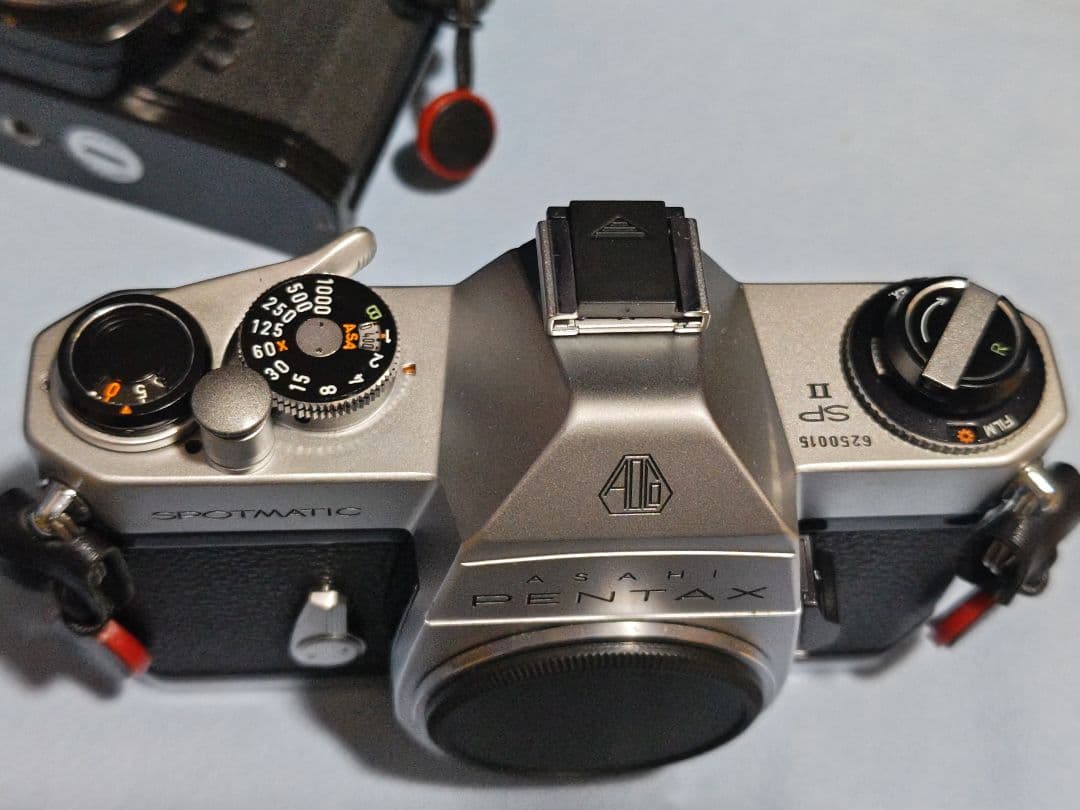 整備済み、ペンタックス SP／SP2／SP2の3台、フィルム、ケース、ストラップ