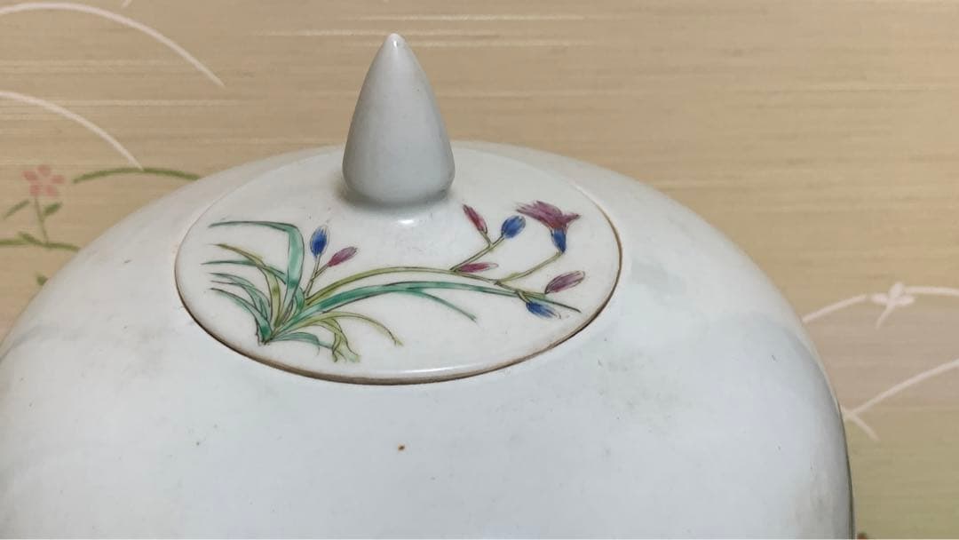 シノワズリ　ビンテージ　粉彩 漢詩花鳥紋飾り大壷　大花瓶　大甕　オリジナル蓋付き