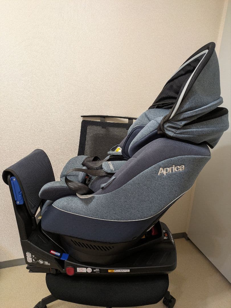 【極美品】Aprica アップリカ クルリラ AD ライトネイビー NV