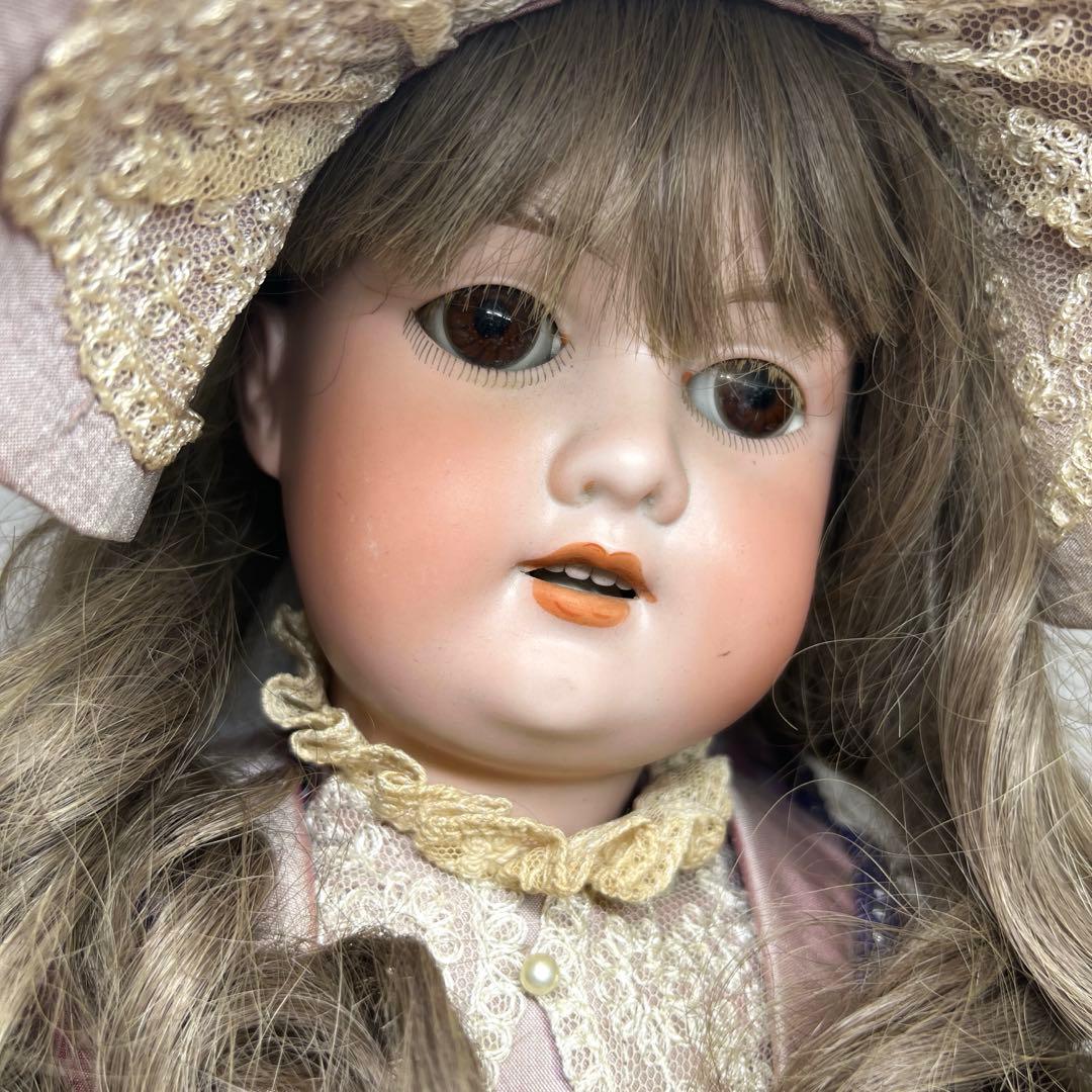 アーモンド・マルセル　アンティークビスクドールブラウンアイオープンマウス銘A&M