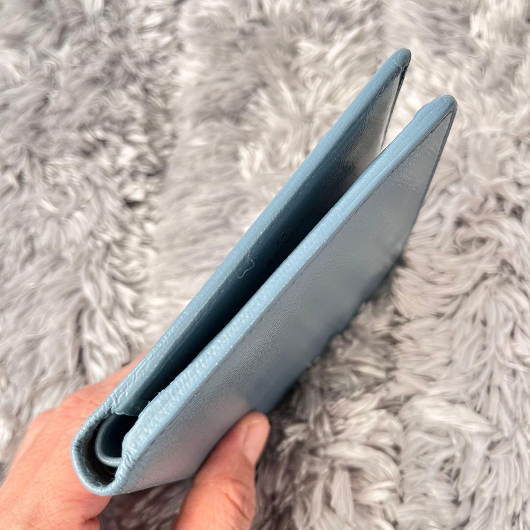 CHANEL 折り財布　ココマーク　ココボタン　水色　レディース