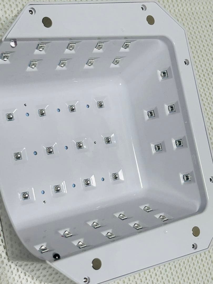 未使用に近い❗️ 美品　クロウネイルライト　クロウ ネイル LED＆UVライト