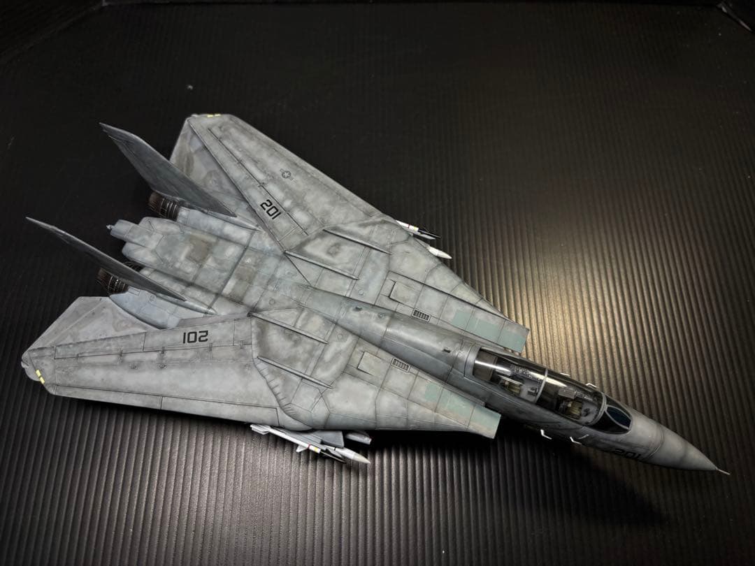 F14A トムキャット　ロービジ仕様　1/72 プラモデル完成作品