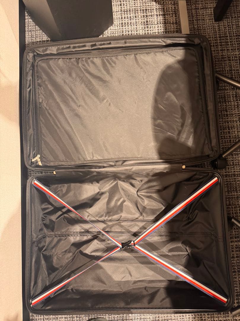 マ*ロ様   キャリーケース 約80L