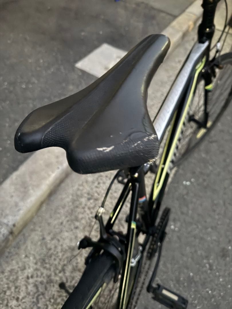 58 自転車 大阪市 【引取り限定】 クロスバイク 変速付き