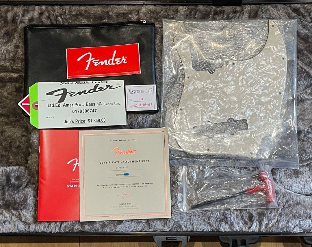 【しろくろ4696】Fender USA アメリカンプロフェッショナル