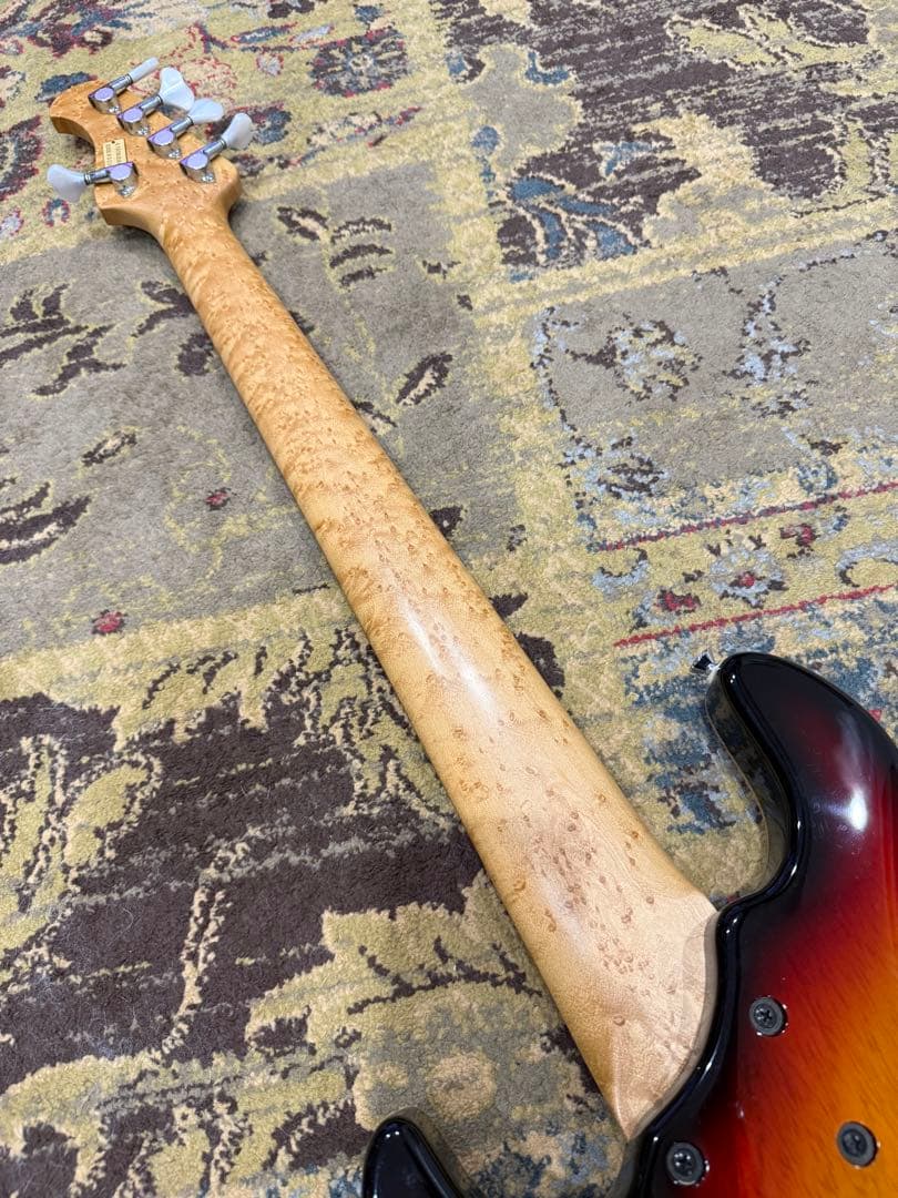 BACCHUS MASTER BUILDERS 5弦ベース