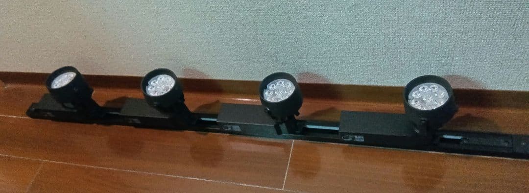 遠藤照明　店舗向け　LEDZ ERS6204B 4灯セット