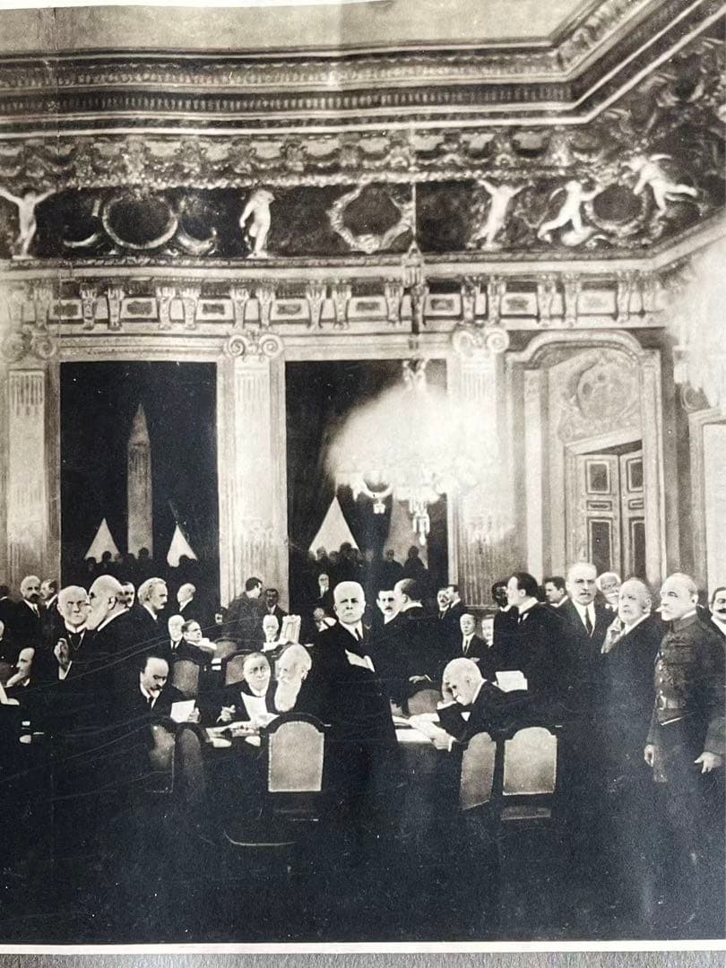 世界大戰巴里講和會議埸写實中国陸微祥 施オ基いる　重要歴史資料