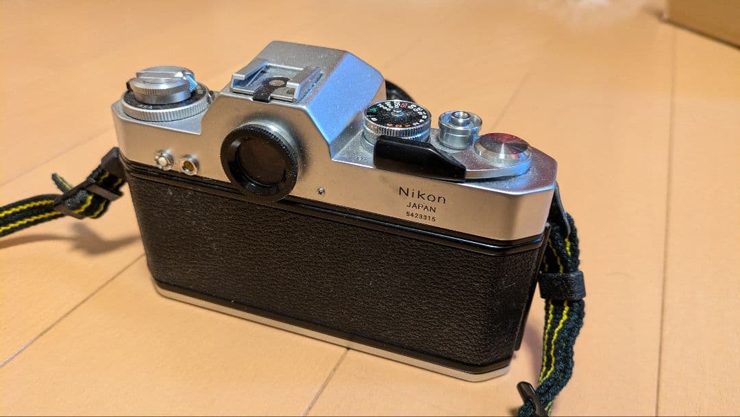 Nikomat EL nikkor-sレンズ付き 美品 フィルム一眼レフカメラ