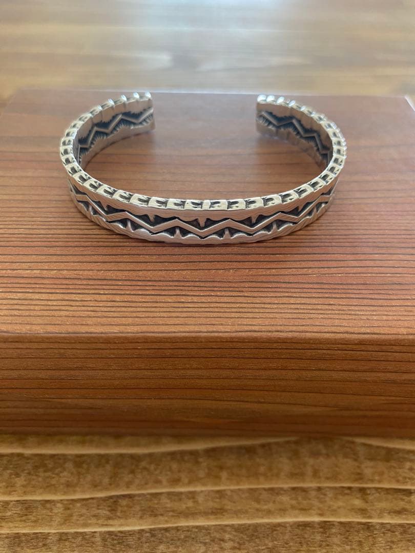 サンシャインリーブスヘビーゲージバングル