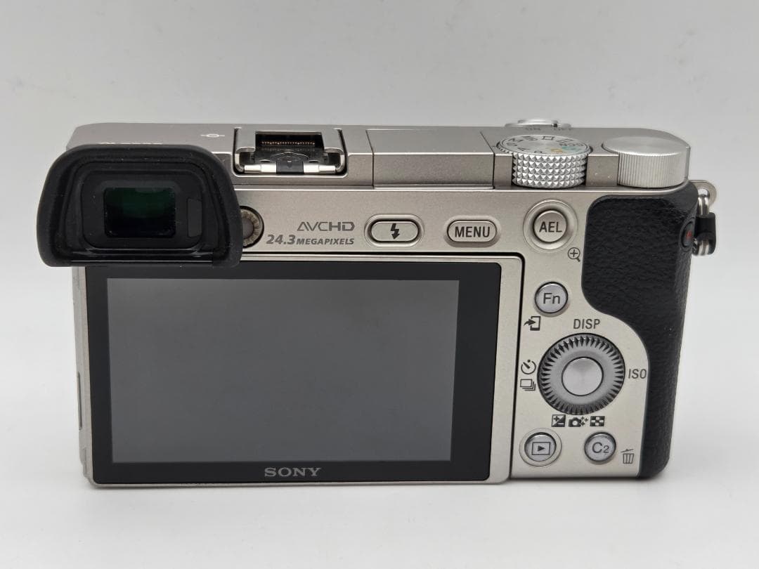 ソニー　SONY α6000 ボディ シルバー ILCE-6000