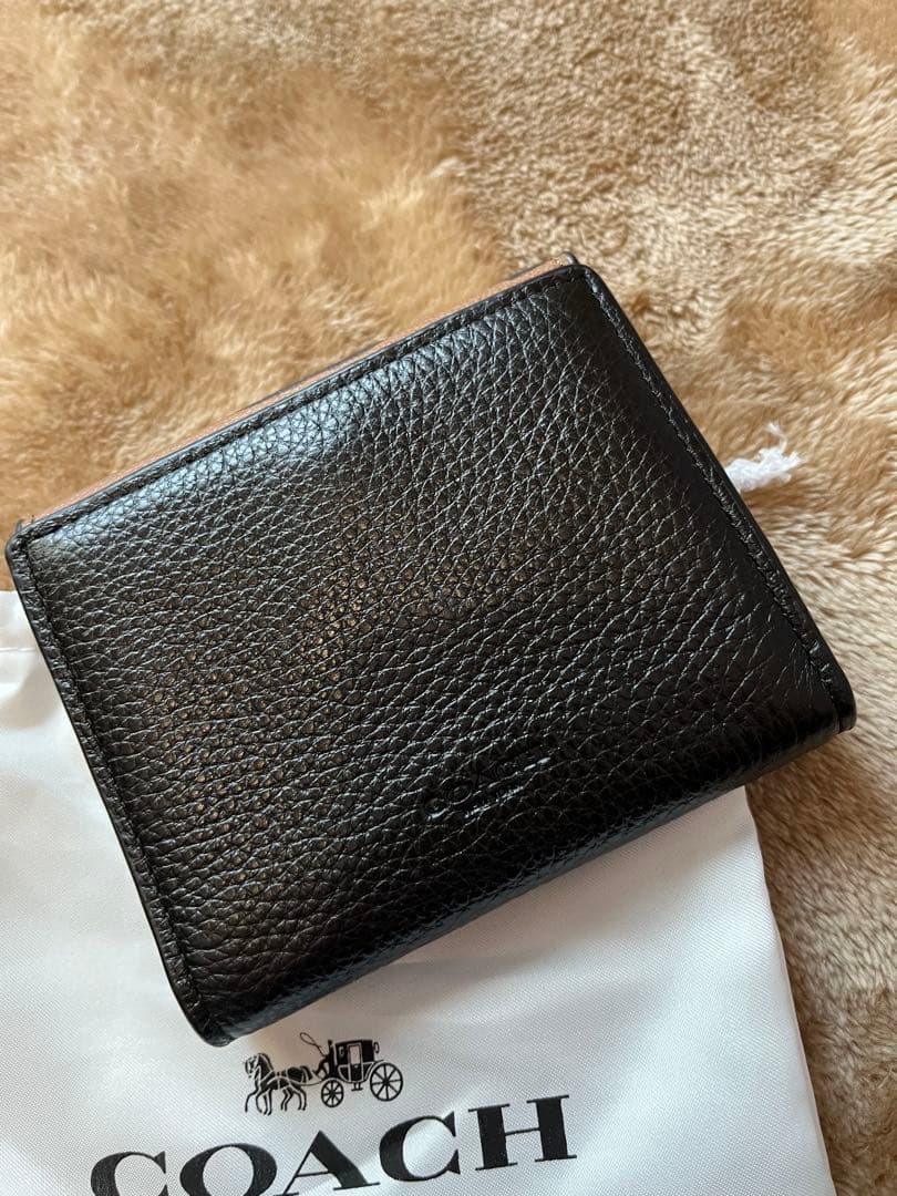 新品　未使用　COACH レオパード柄 二つ折り財布