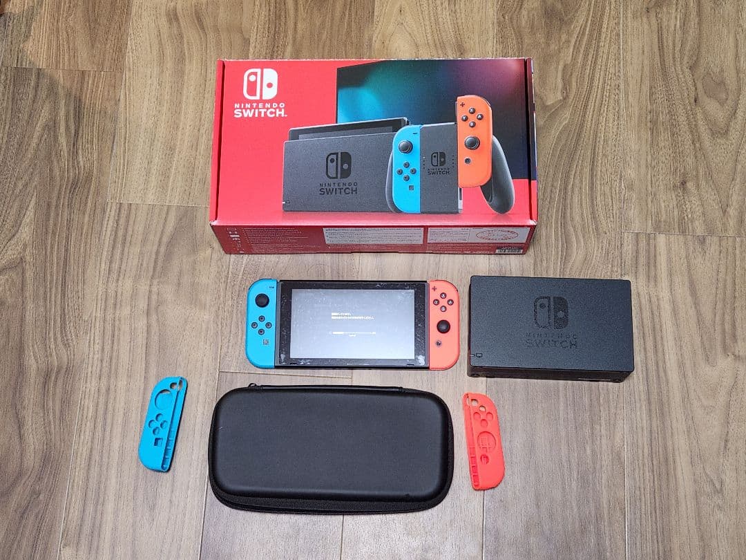 switch 本体 後期 美品 SDカード＋ポーチ付