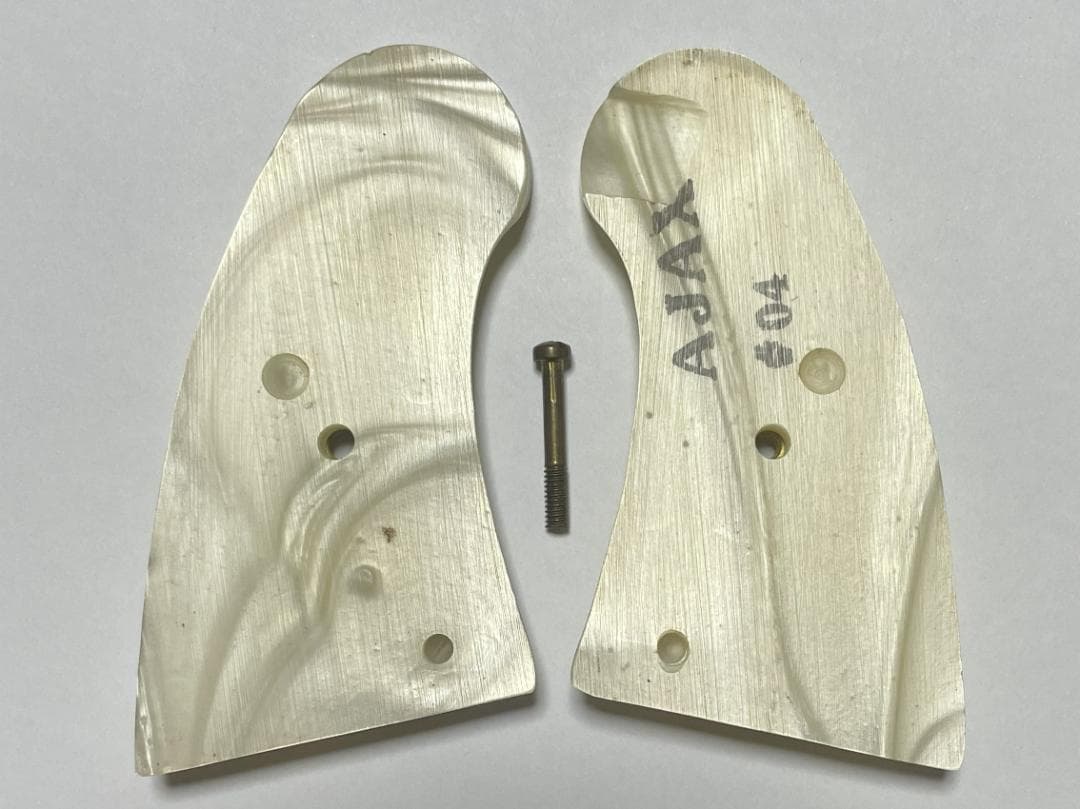 AJAX コルトパイソン フェイクパールグリップ