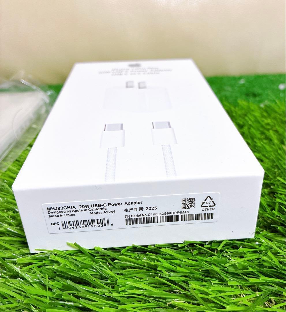 【本日限り特価】iPhone 16e ブラック 海外版 充電3回