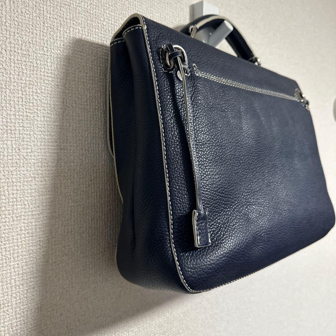 極美品　ORCIANI ブリーフケース　オルチアーニ　イタリアンレザー