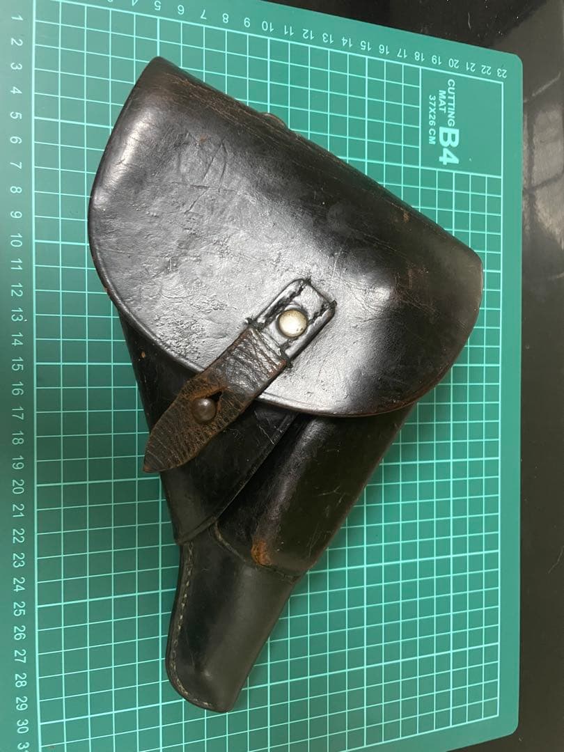 初期型 マルシン ワルサーP38スチール製　ベルリン1963刻印　ホルスター付き