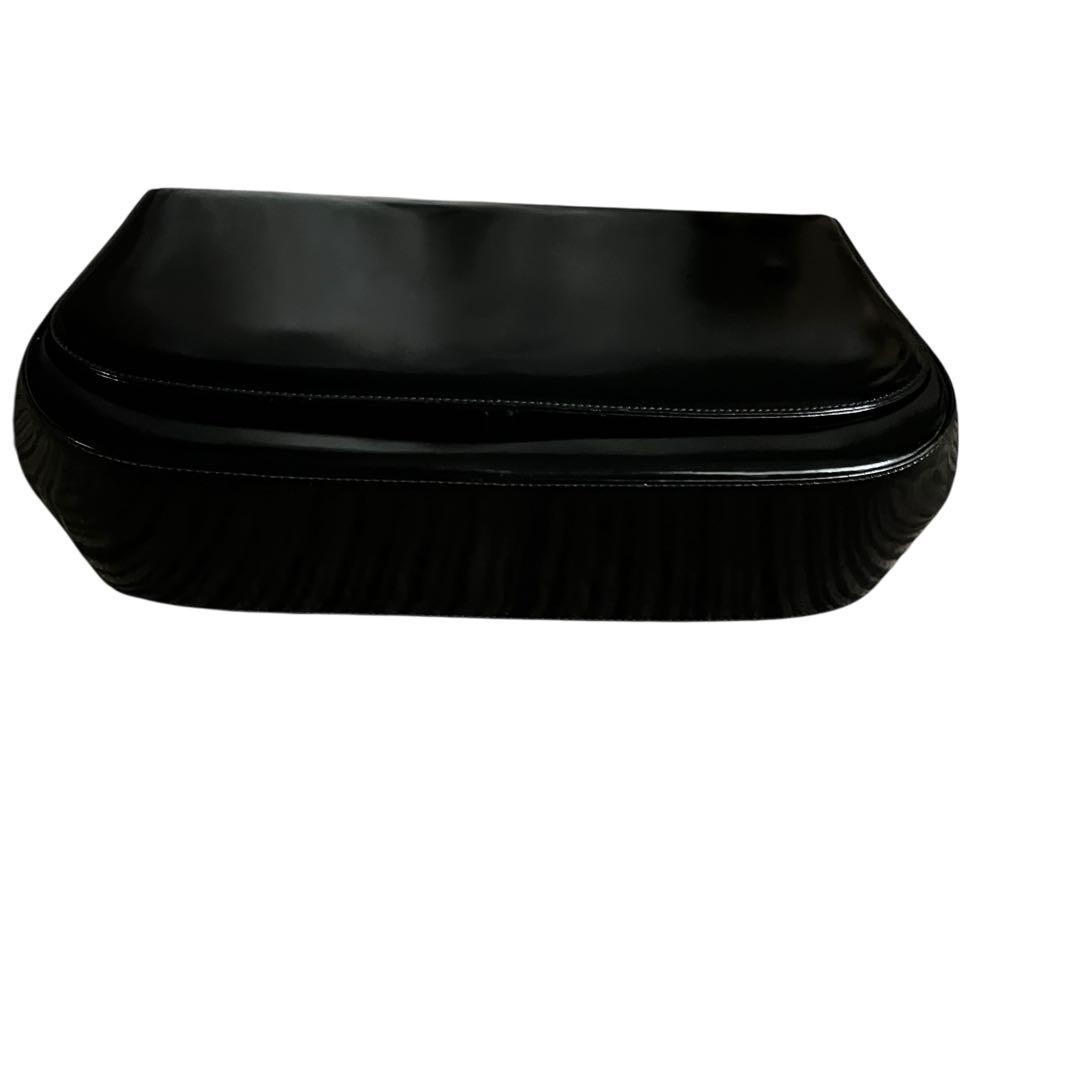 Salvatore Ferragamoエナメルバッグミラー付き ブラック 美品