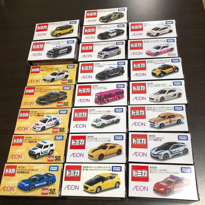 トミカ　イオン　22台セット