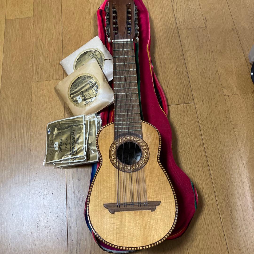 木製　チャランゴ (弦、カバー付き)