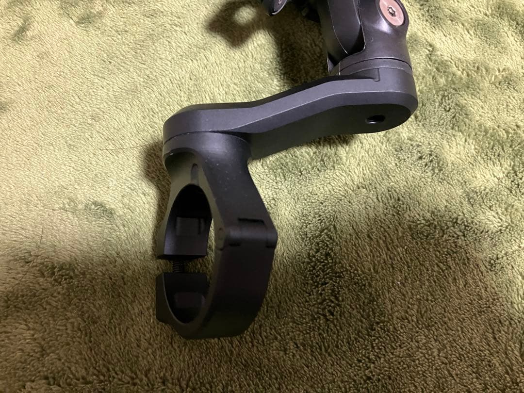 Redge様　ワイヤレス充電ヘッド付　衝撃吸収ダンパー付　ハンドルバーマウント