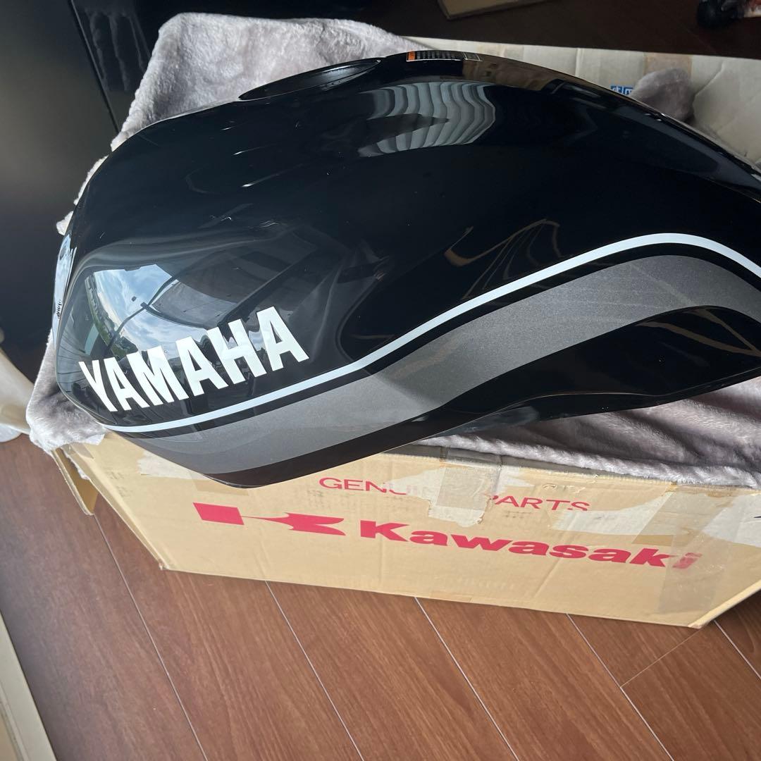 XJR1300 RP17J 燃料タンク フューエルタンク