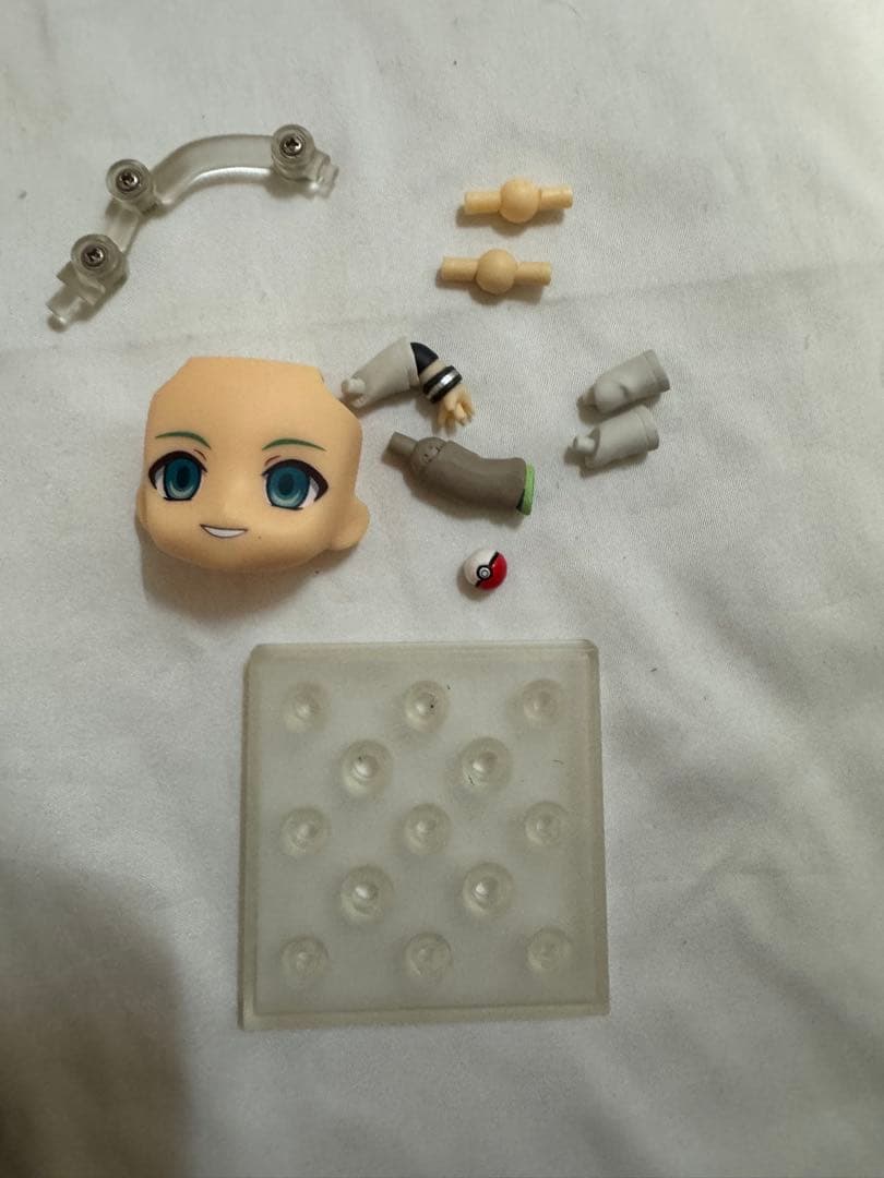 N エヌ　レシラム　ねんどろいど フィギュア　ポケモン　ポケットモンスター