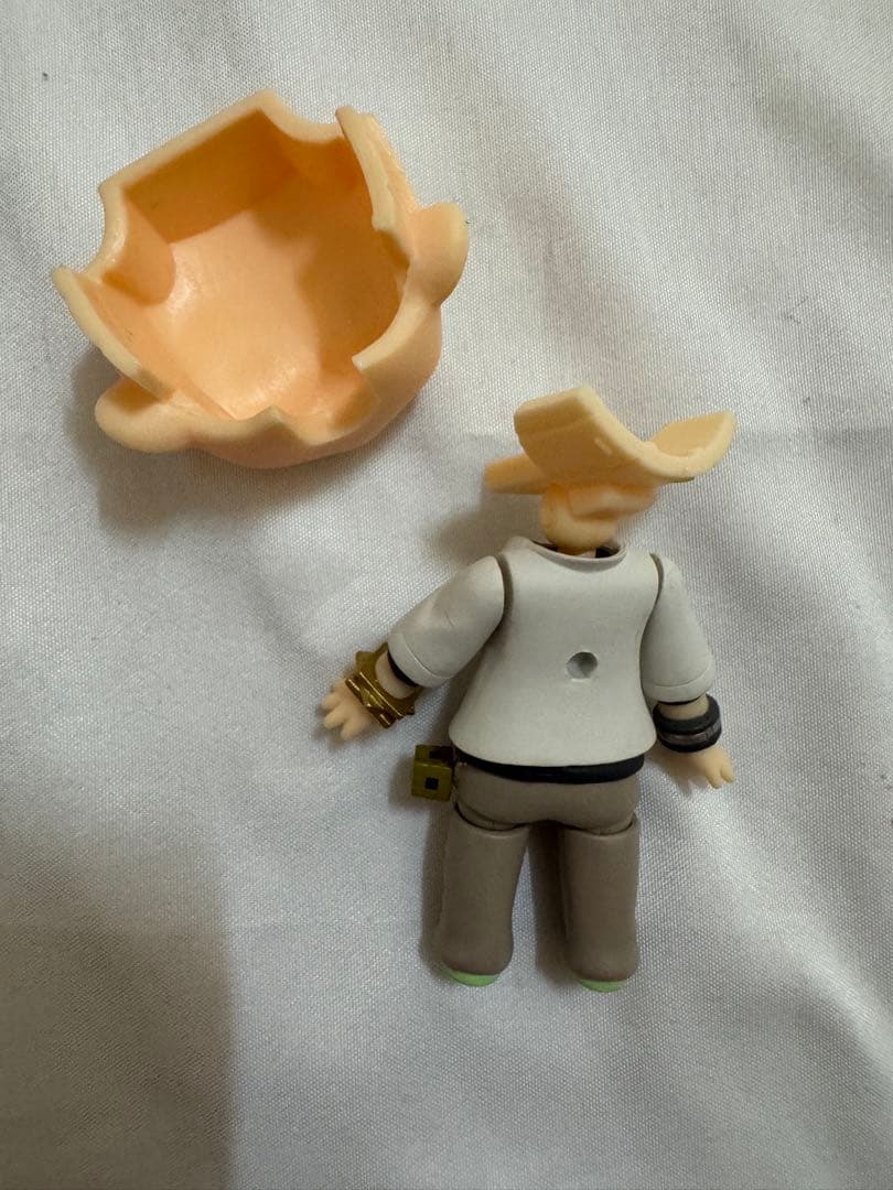 N エヌ　レシラム　ねんどろいど フィギュア　ポケモン　ポケットモンスター