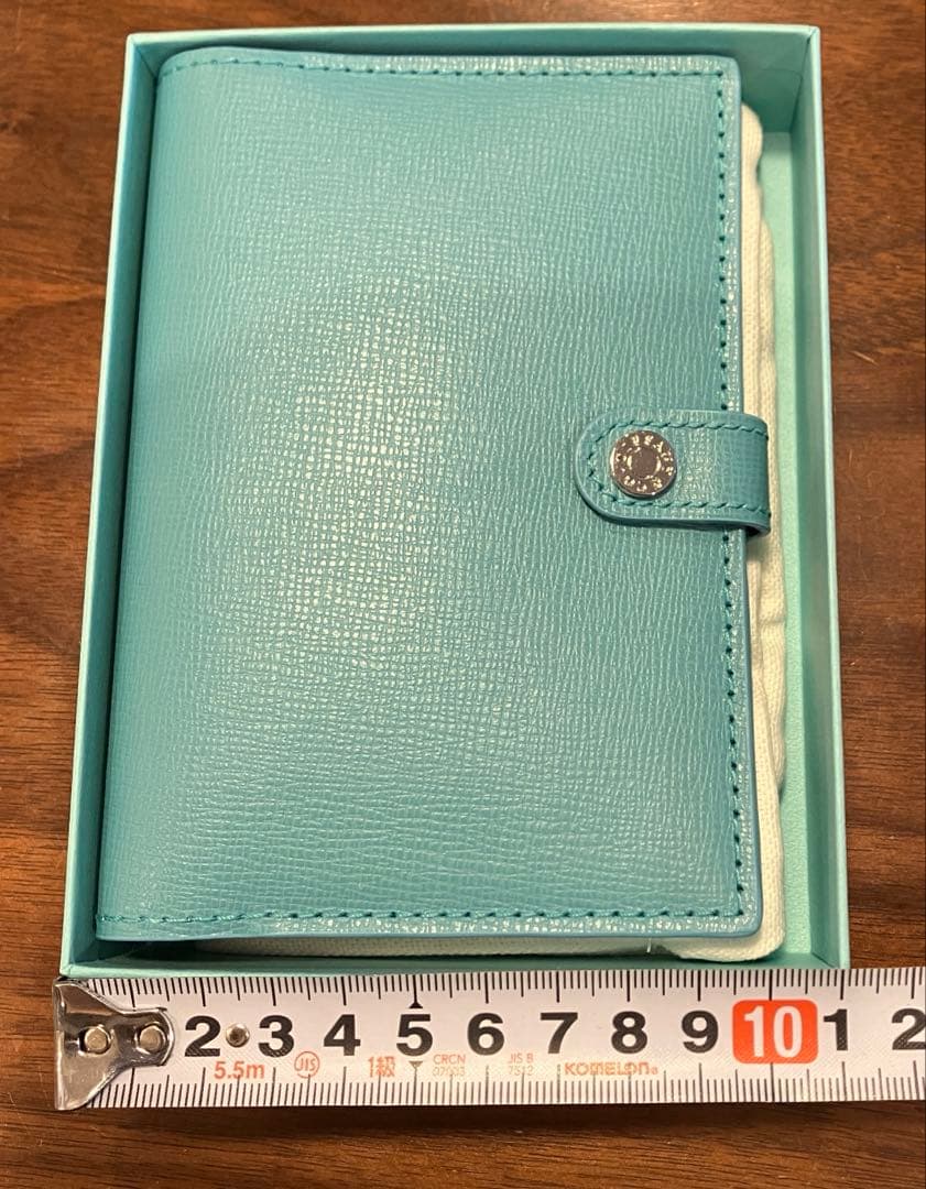 【新品未使用】ティファニー ターコイズブルー レザー パスポートケース