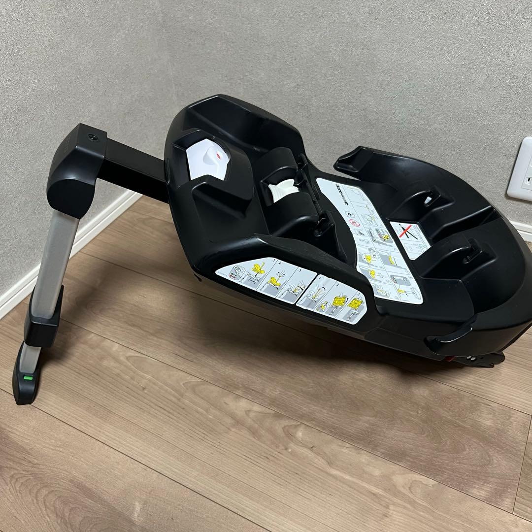 【最終日セール】ドゥーナ　インファントカーシート　doona+ ISOFIX