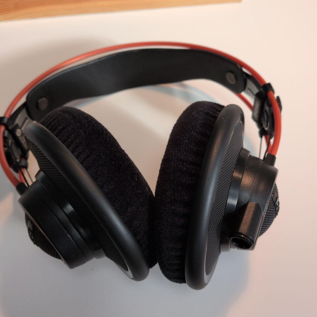 美品　元箱付き AKG ヘッドフォン　K712pro