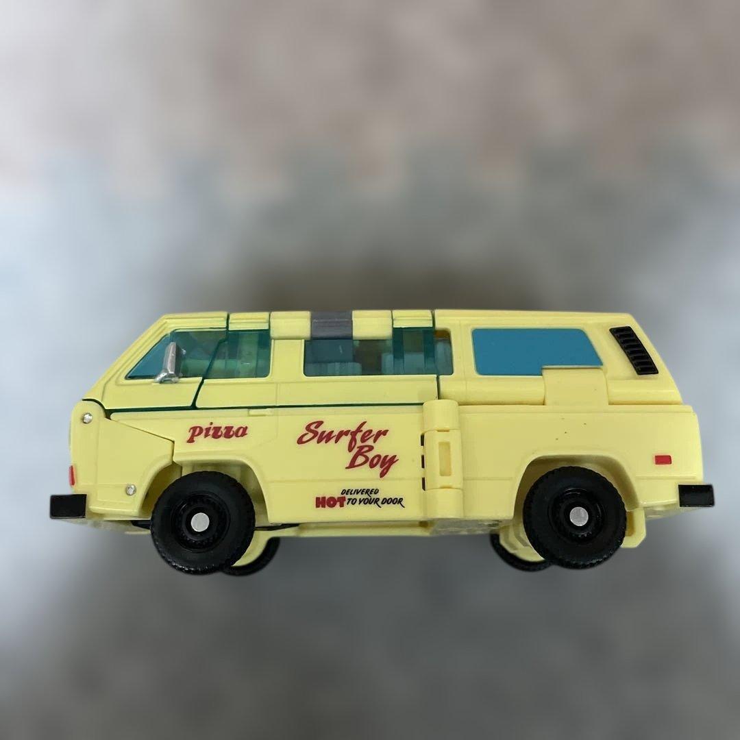 トランスフォーマー ストレンジャー・シングス コラボレーティブ コード・レッド