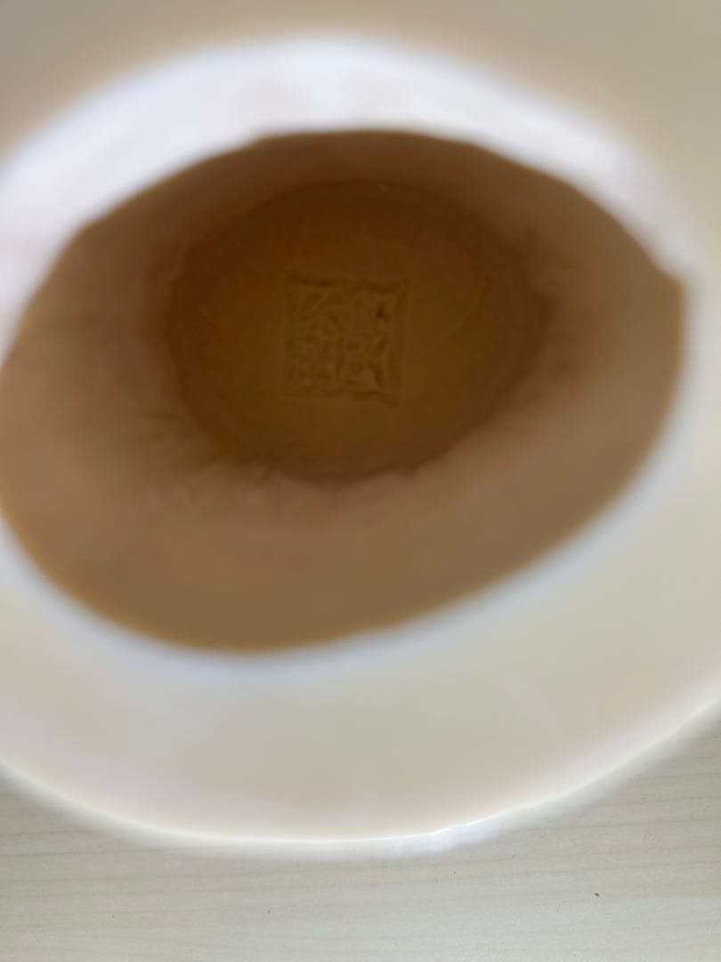 ヴィンテージの装飾彫刻樹脂香炉