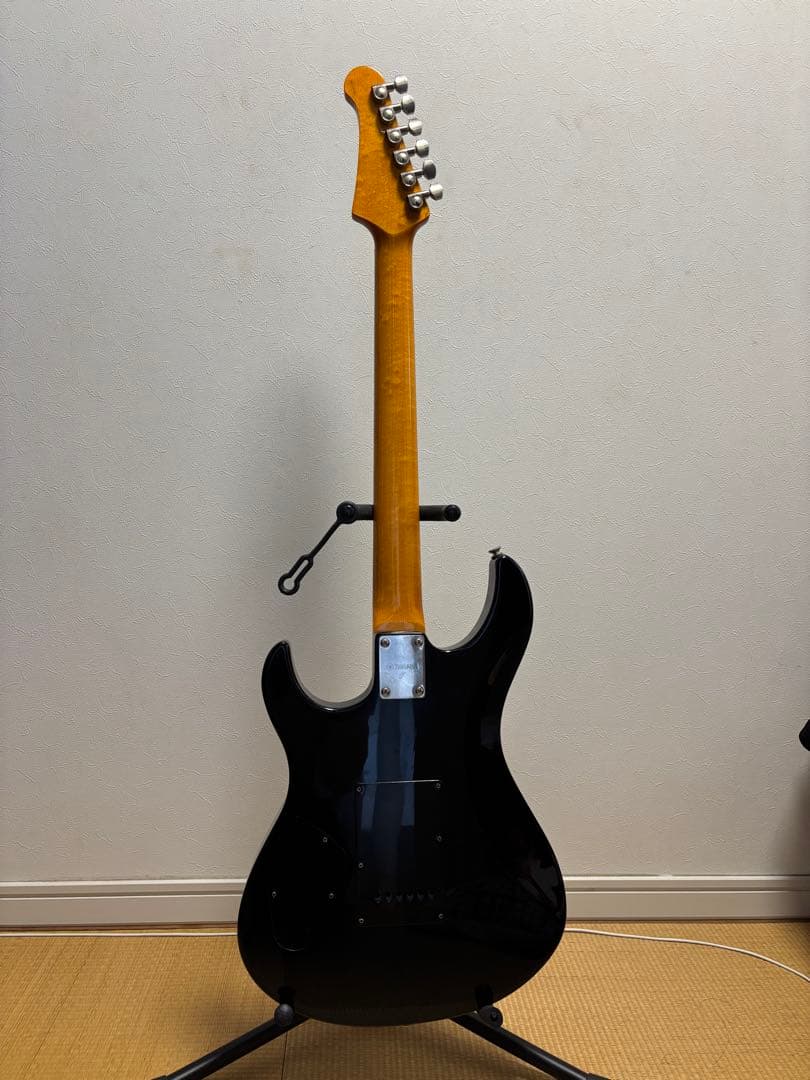 YAMAHA Pacifica611 HFM トランスルーセントブラック
