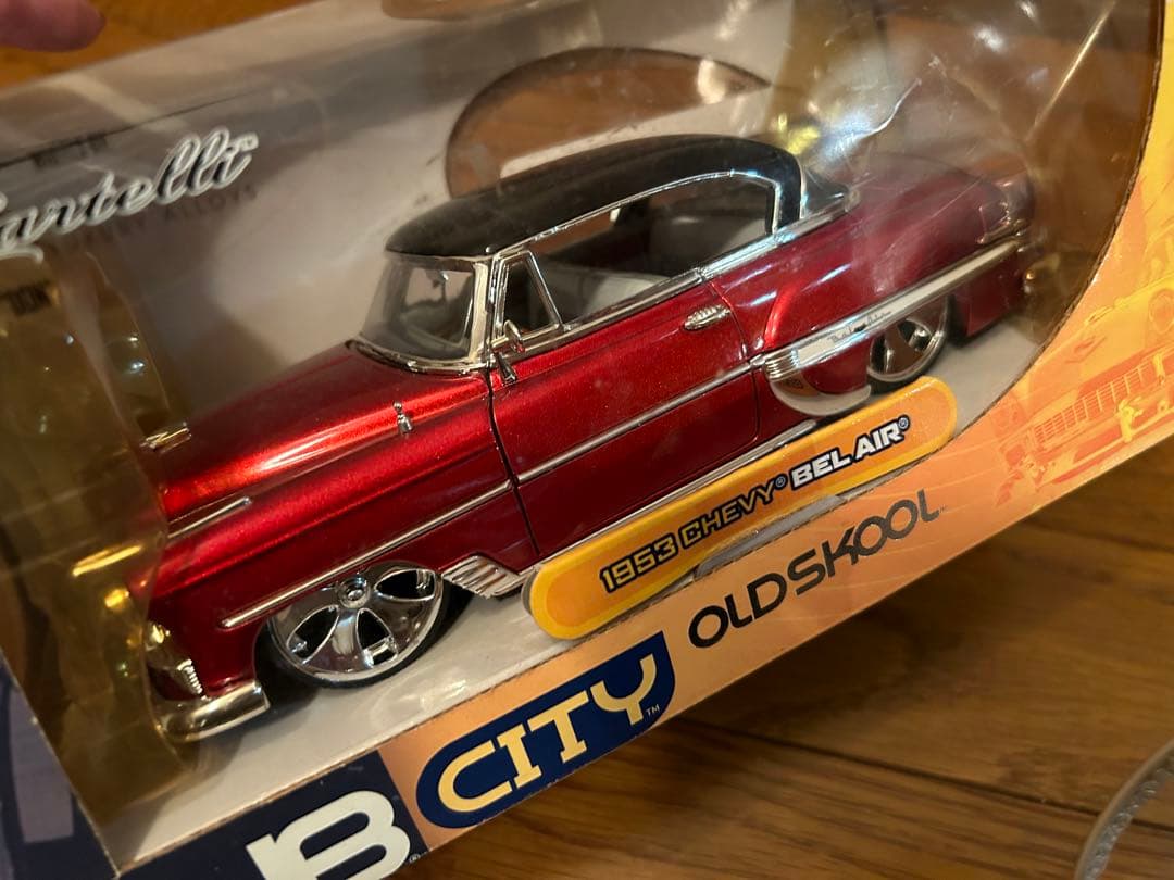 ミニカー 1953 CHEVY BEL AIR 1/24